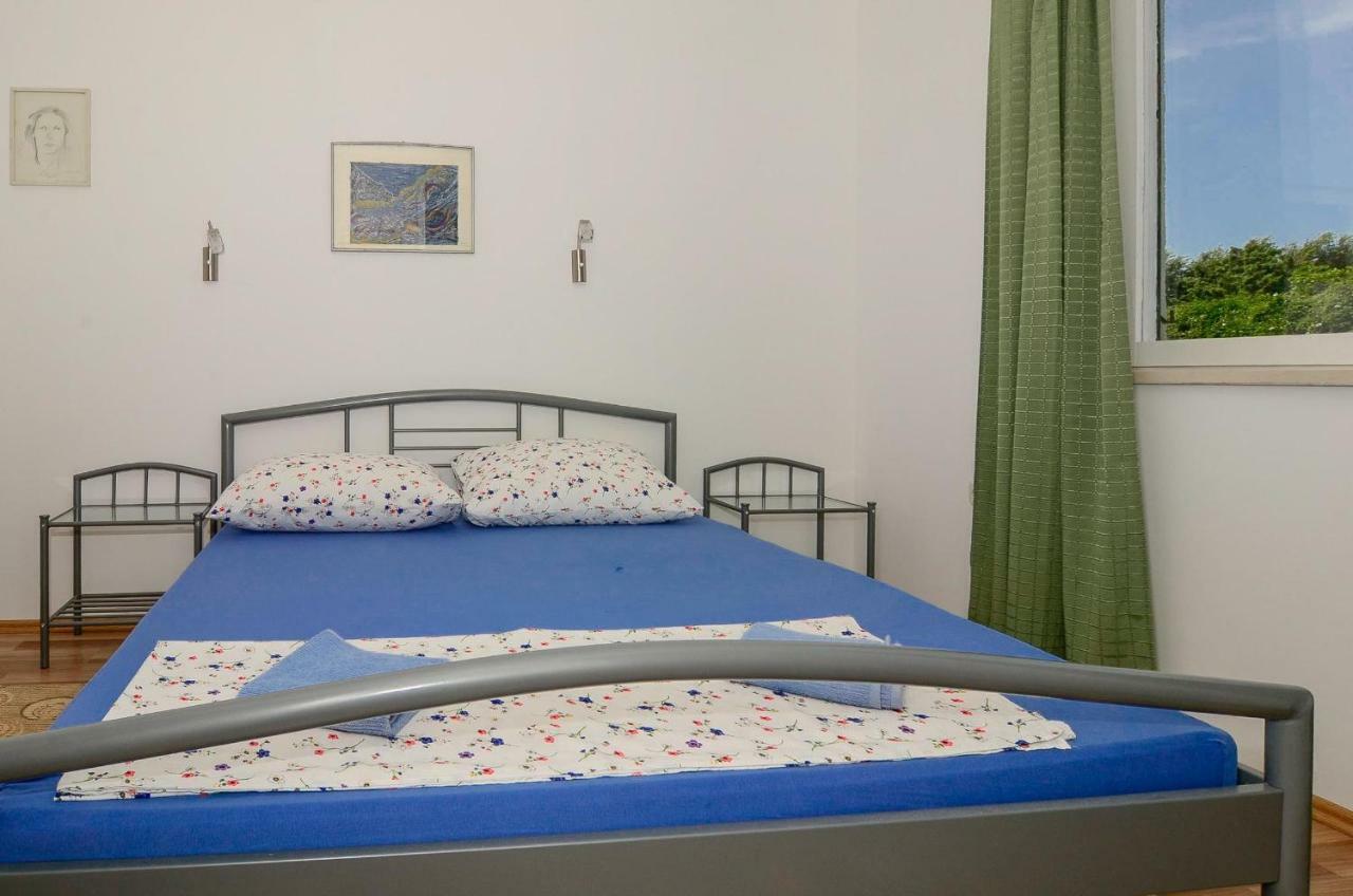 Holiday Home Ловиште Экстерьер фото
