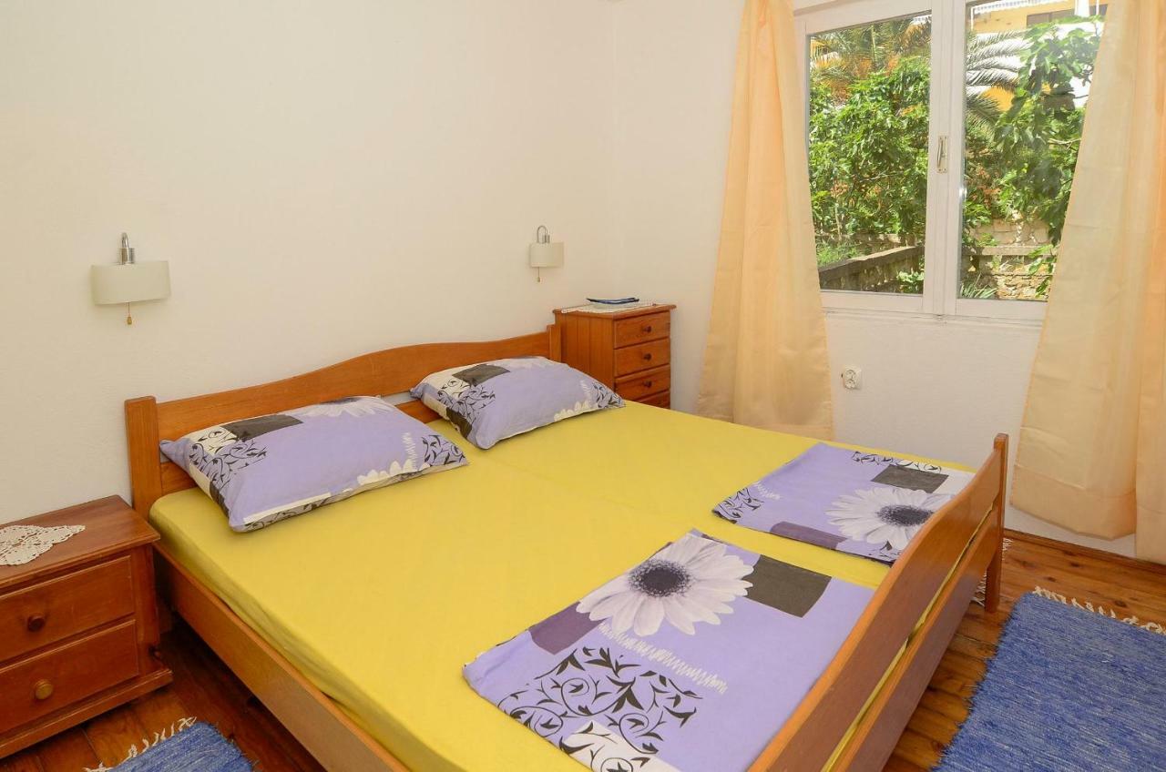 Holiday Home Ловиште Экстерьер фото